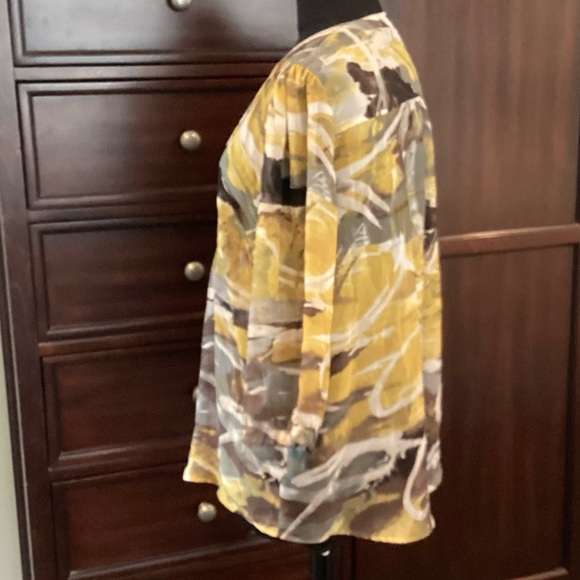 Nicole Miller Abstract Print flowy sheer pop over blouse. EUC - Picture 5 of 9
